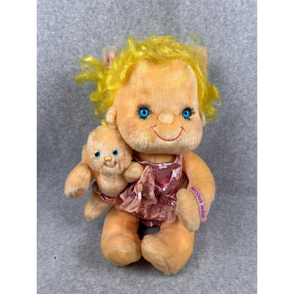 Vintage 1985 Kenner Hugga Bunch "Precious Hugs" Doll w/ baby Fluffer & Outfit